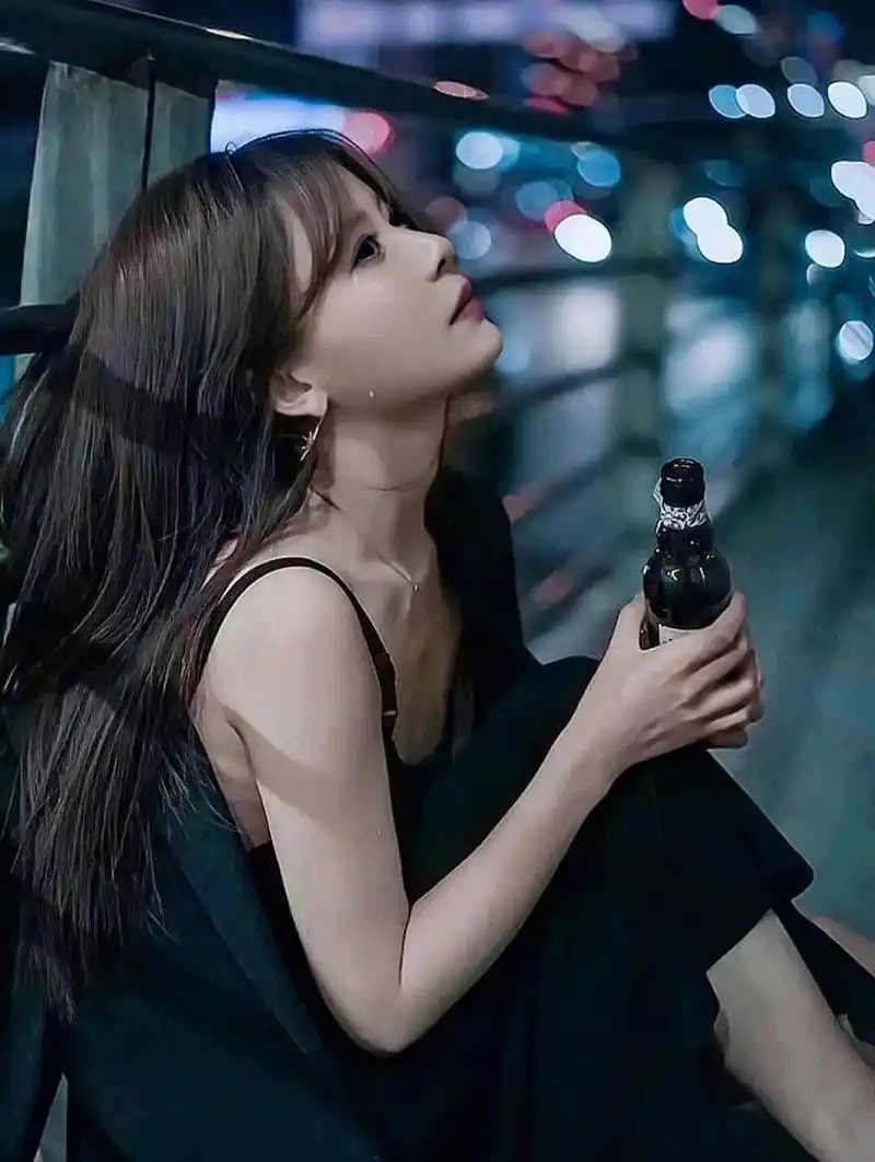 伤感高清美女热图分享