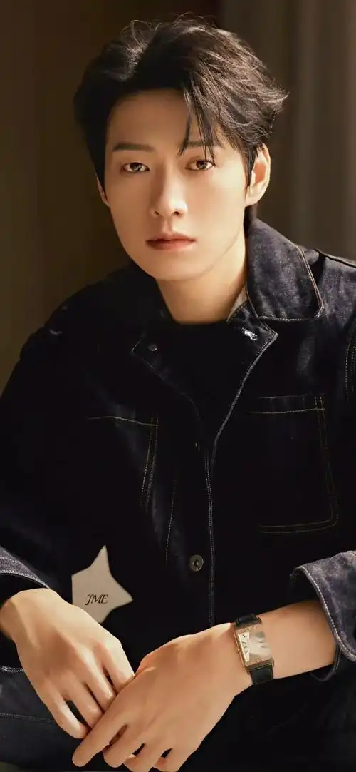 帅气男艺人颜值大比拼,邓为22,肖战,王一博,杨洋竞逐榜首