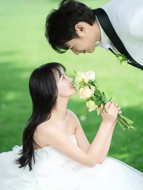 绝美的森系小清新婚纱照春夏限定款哦