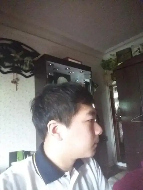 正脸还行,侧脸特别胖,有什么瘦脸的方法吗