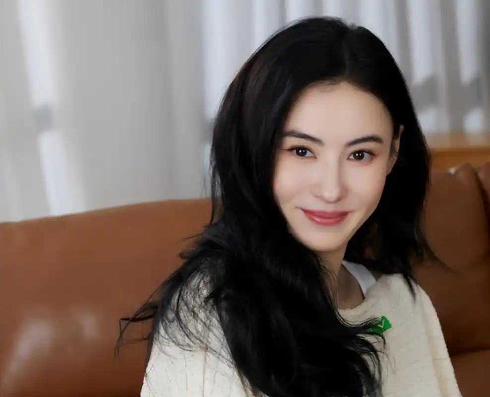 张柏芝携三胎幼子现身!曝其生父争抚养权,谢贤公开声明:无血缘