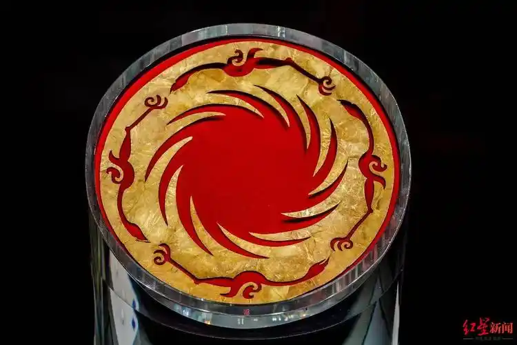 太阳神鸟金饰"除了文物本身的价值,对我们考古人来说,遗址背后的