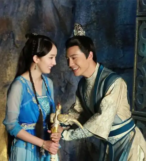 马天宇生日,杨幂零点送祝福,竟挖出郑爽撇嘴照|李易峰|陈伟霆_网易