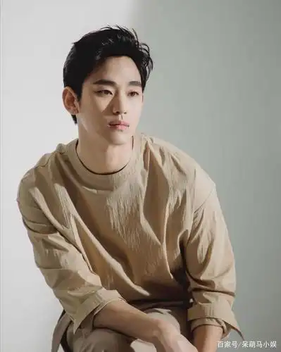 在中国最受欢迎的韩国男演员,你知道都有谁吗?李钟硕在榜哟!