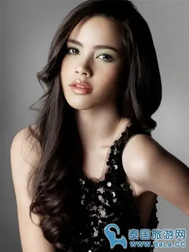 盘点泰国各路混血美女明星 看看混血基因哪家强?(2)