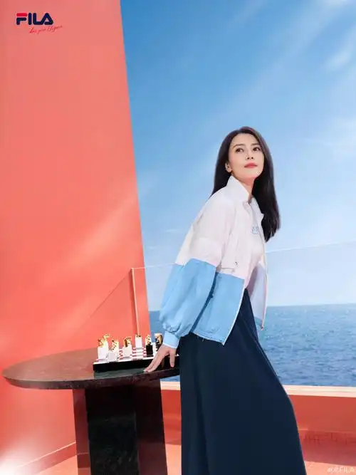 fila时尚运动代言人高圆圆##fila精致商务##fila裙装