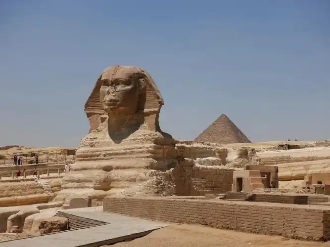 开罗金字塔和狮身人面像