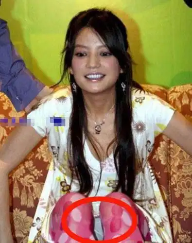 赵薇最想删除的10张不雅照曝光