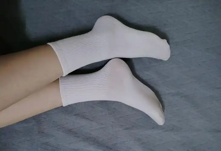 女生的袜子到底能有多脏? - 知乎