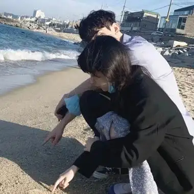 2021让人羡慕的情侣头像真人