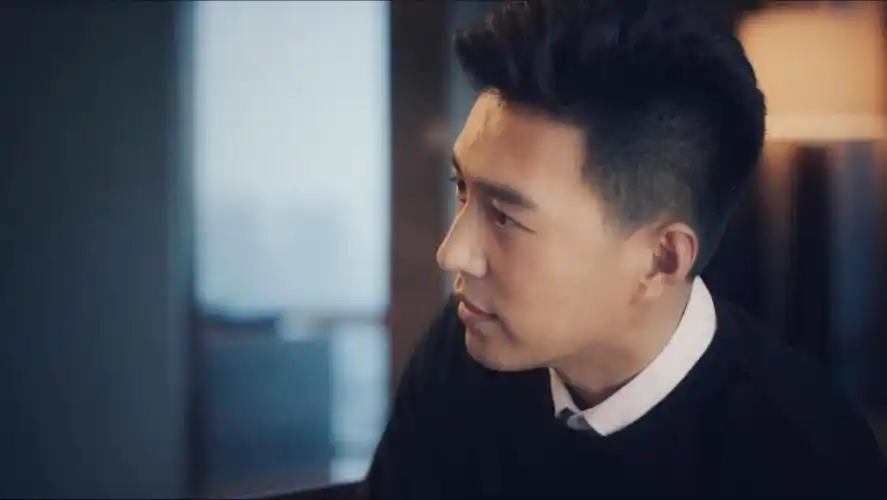 靳东也太低调了,你绝对想不到他的一个配饰就要455万