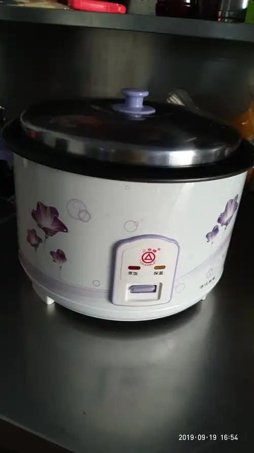 三角牌 cfxb100-982b大容量电饭锅10l食堂饭店不粘锅商用电饭煲煮饭锅