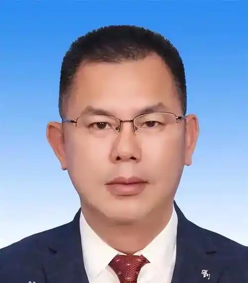 市长:黄执孔党组成员,副市长:程丹丹党组成员,副市长:陈伟斌党组成员