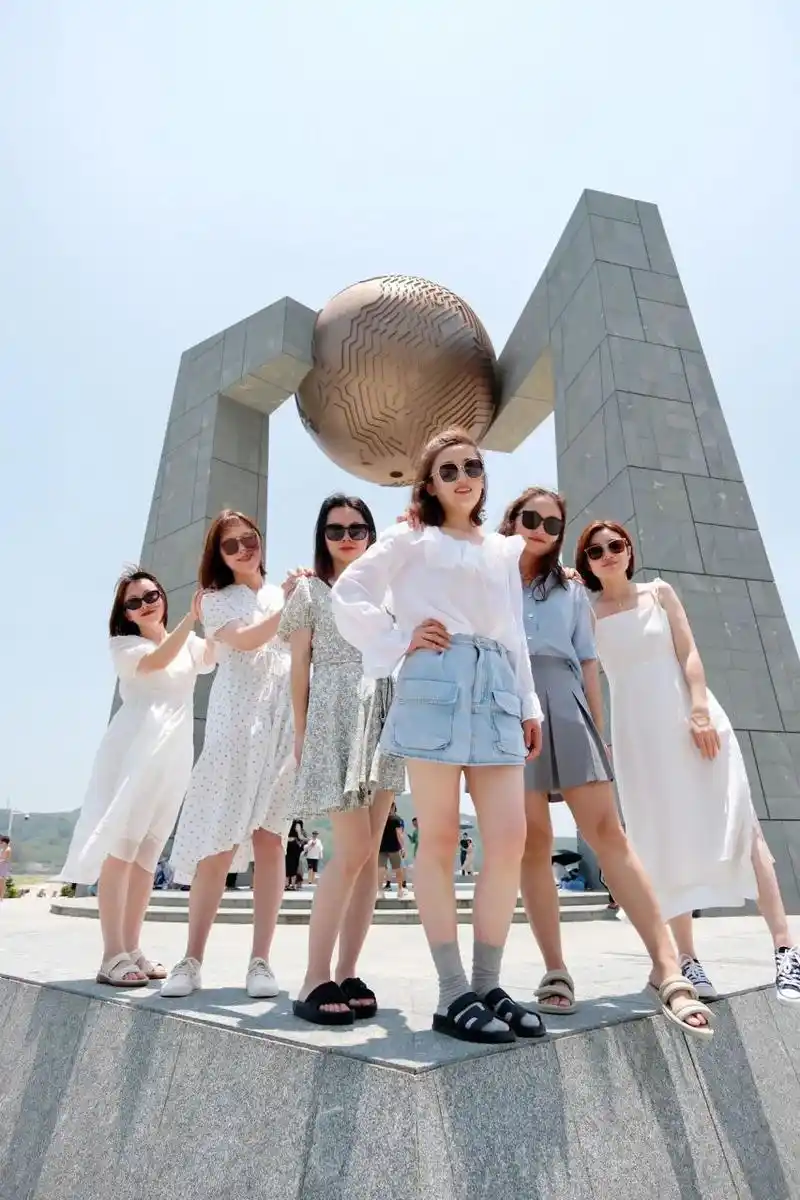 6人集体照拍摄模版来啦|来旅游怎么拍