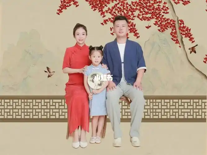 新照的全家福90～很像金晨有没有?有没有?