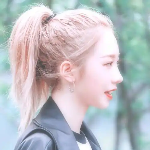 爱豆头像 ≮孟美岐