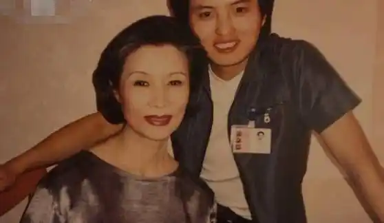 74岁终成影后,丈夫同六小龄童"拜把子",女儿如今是国人骄傲_吕中_剧中