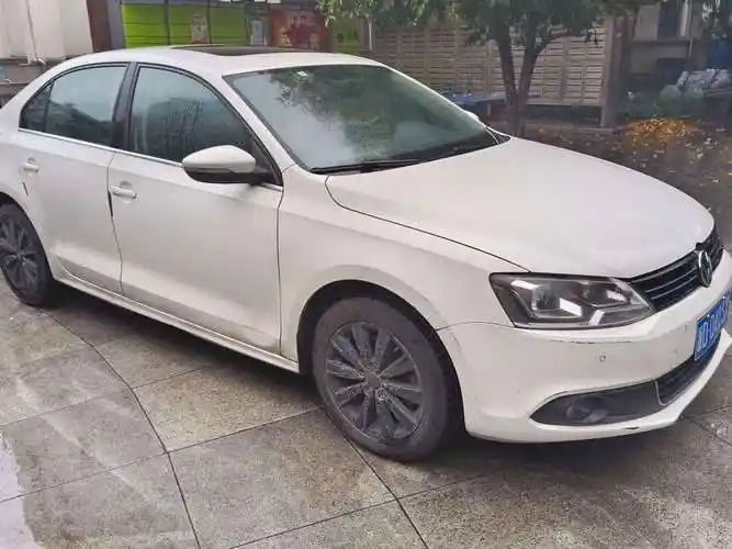 大众 速腾  2014款 改款 1.4tsi 自动豪华型图片