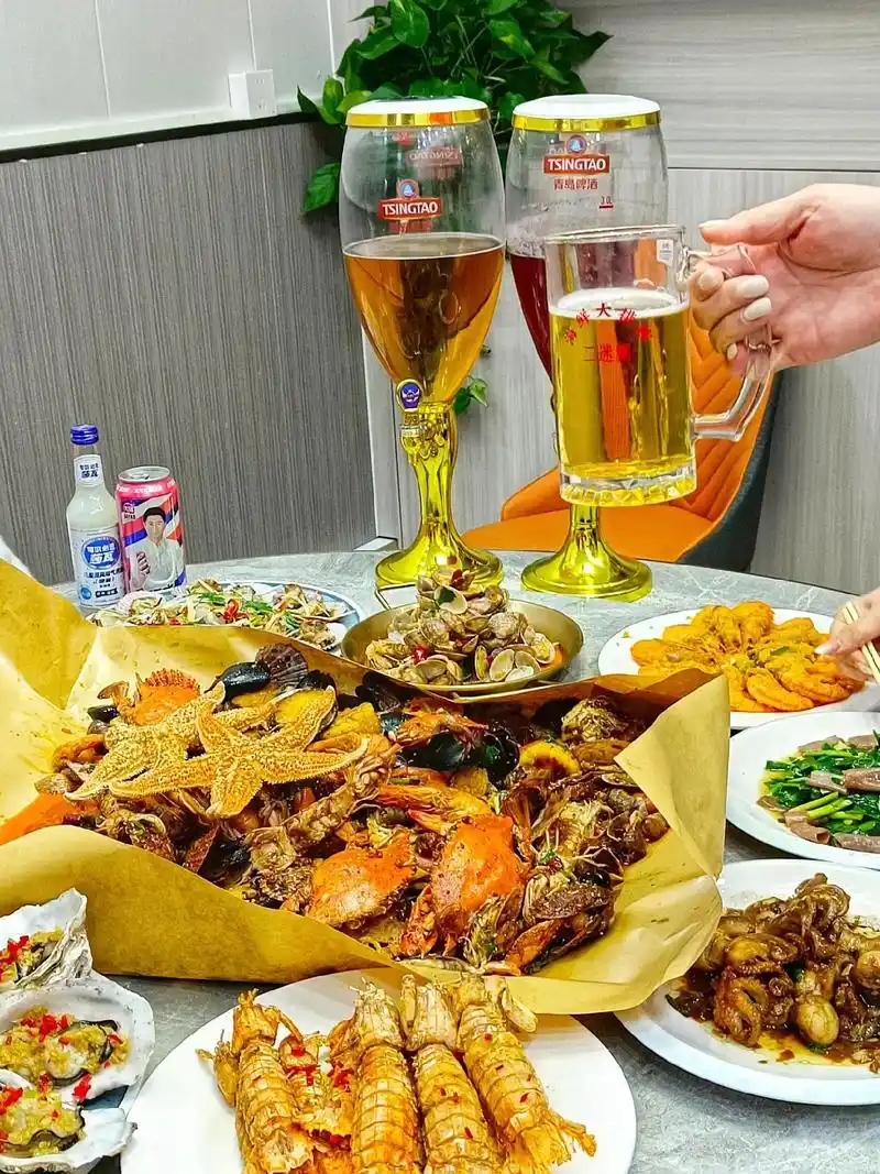 这才是青岛夏天该有的样子 #吃货的世界唯有美食不可辜负 #艾 - 抖音