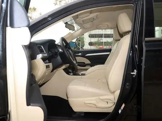 广汽丰田 汉兰达 2021款 2.0t 四驱精英版 7座