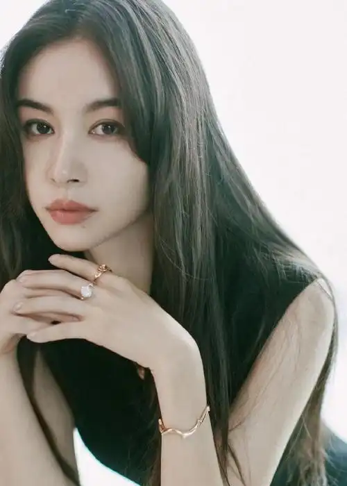 王子文换发型了##王子文最新活动状态