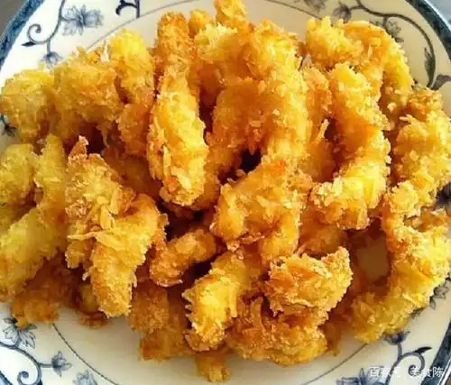 超简单的黄金鸡柳做法,以后在家也能吃到美味的炸鸡柳