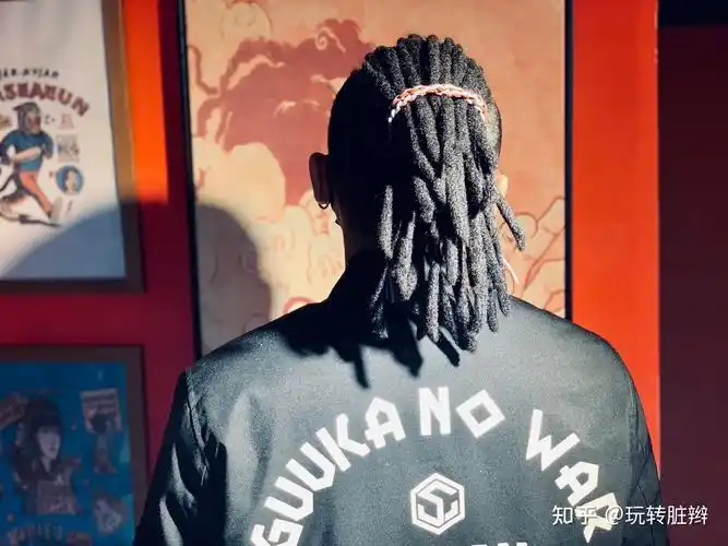 后扎款脏辫 - 知乎