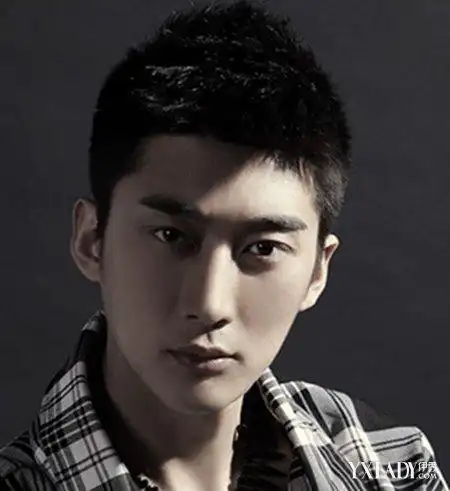 【图】新男生小平头图片 彰显时尚沉稳帅气