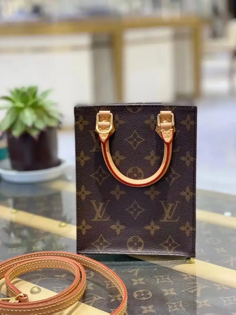 今日收包|lv琴谱包.今日收包 | 收到一只lv老花mini - 抖音