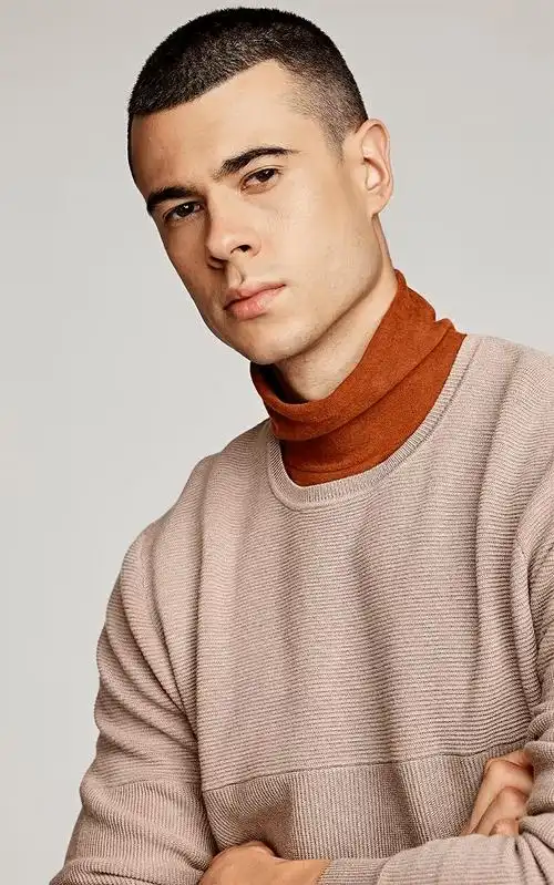 外国寸头型男模特—wolf狼哥