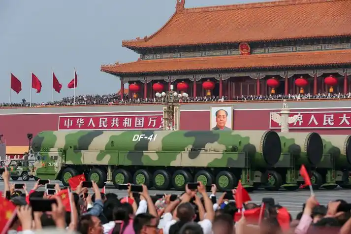 东风-41核导弹方队.新京报记者 薛珺/摄