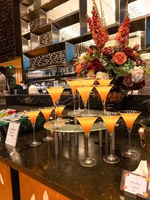 福田自助餐在26层高空吃富豪级自助288元起抢皇庭v酒店vcafé西餐自助