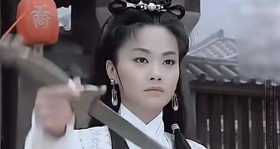 吴奇隆45岁前妻秀恩爱!