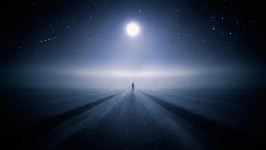 夜晚,一个人,路,月亮,星星,桌面壁纸