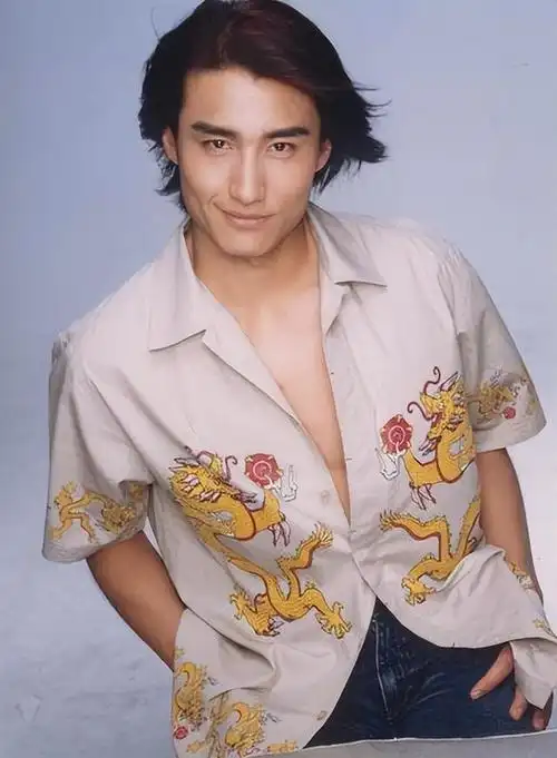 胡兵:51岁不婚不育,独居当"空巢老人",他到底在追求什么?