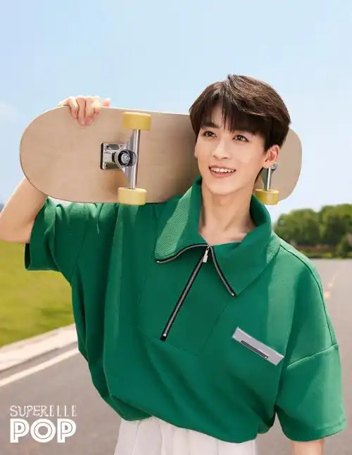 何洛洛休闲风大片