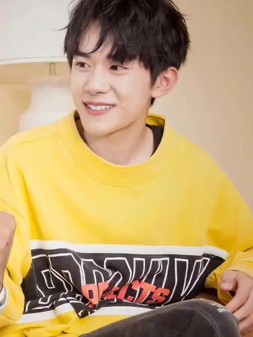 易烊千玺 | 17岁的玺玺,好乖好奶