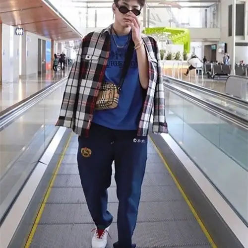 吴亦凡明星机场同款国潮潮牌ins平脚运动裤宽松情侣裤子休闲长裤