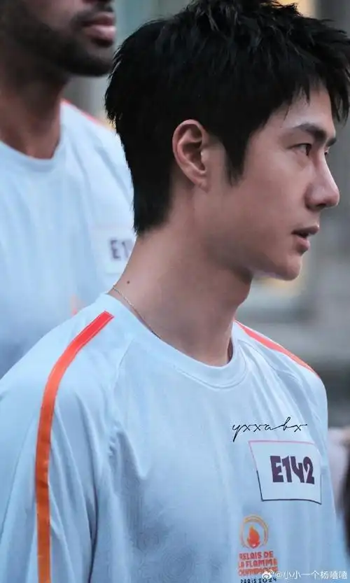 王一博##王一博行程#  20240714  王一博 2024巴黎奥运会火炬传怠