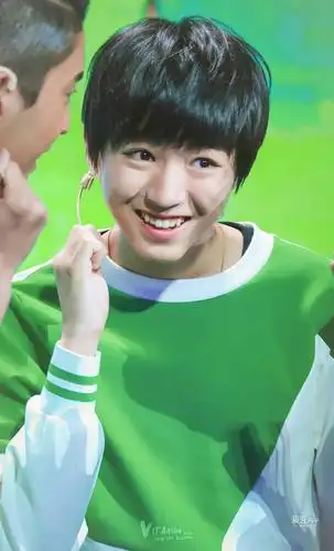 早期青苹果味的王俊凯 品味青涩懵懂少年可爱模样