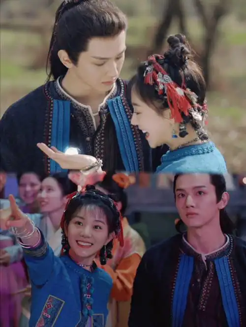 还有个唐钰小宝由叶盛佳扮演,刚凭借短剧《执笔》备受关注,一张娃娃脸