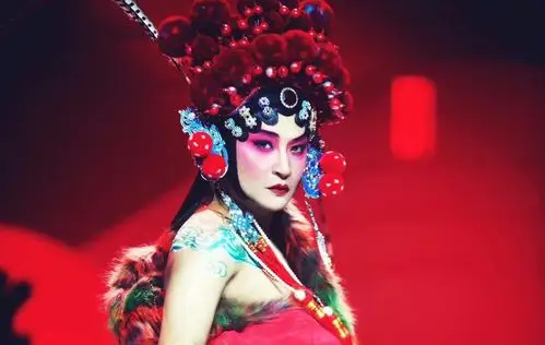 46岁陈志朋又妖回来了反串穆桂英惊艳全场背景音乐让人听哭