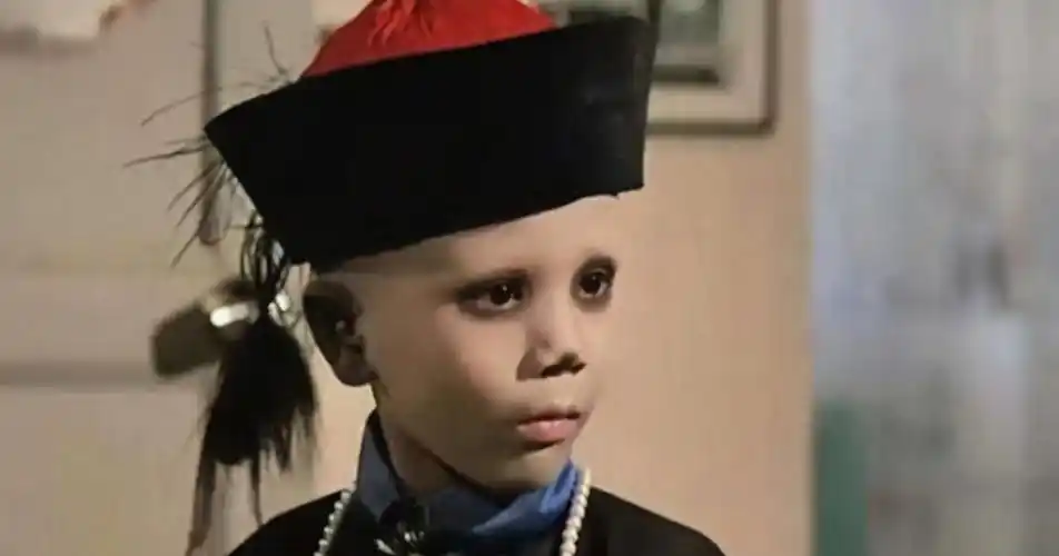 当初林正英捧红的"小僵尸",因入戏太深,现在变成了这样