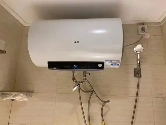 安装电热水器花费1141