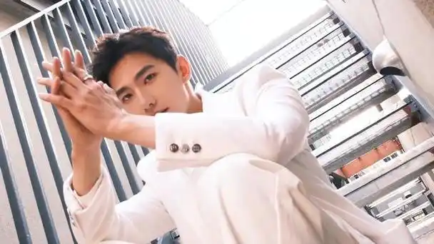 杨洋王楚然疑似同游马尔代夫同框实锤都没有这个瓜有真实性么