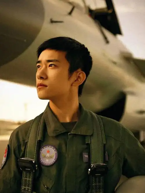 易烊千玺  #长津湖