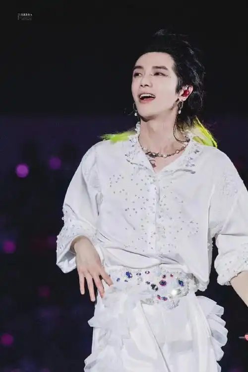 华晨宇七夕七个惊喜