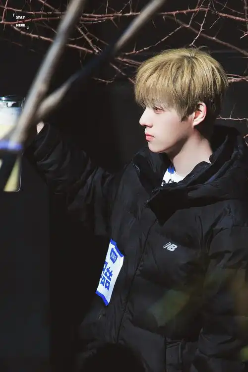 青春有你 王喆 香蕉娱乐.