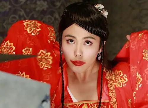 《古剑奇谭》马天宇逗比出场 女装红嫁衣艳压全场