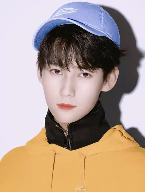 张真源 斯凯奇品牌代言人